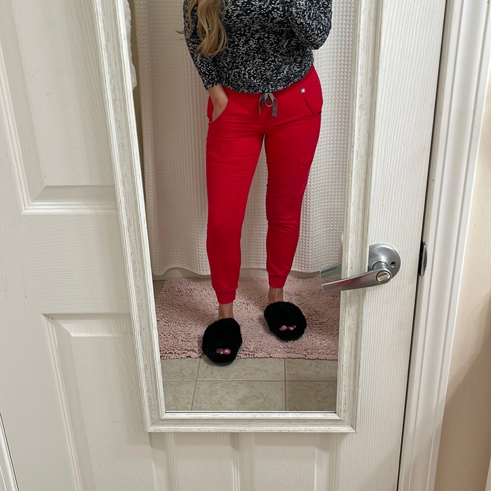Figs pants